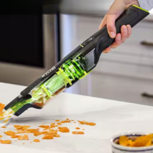 Ryobi USB Hand Vacuum w/Batteries & Charger