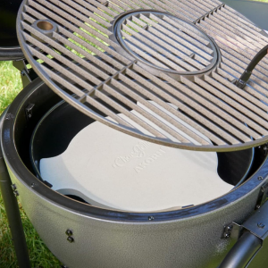 Char-Griller AKORN Kamado Grill Smokin' Stone