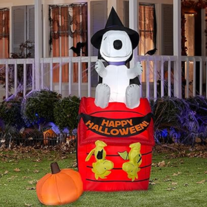 Peanuts Inflatable 6' Snoopy Halloween Scene