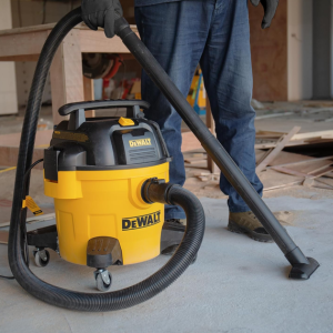 Dewalt 6Gal Wet/Dry Shop Vacuum